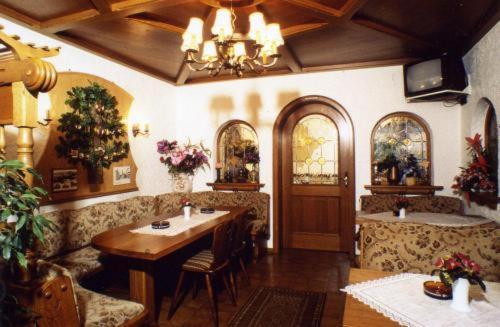Landgasthof Deutsches Haus Ulmbach Экстерьер фото